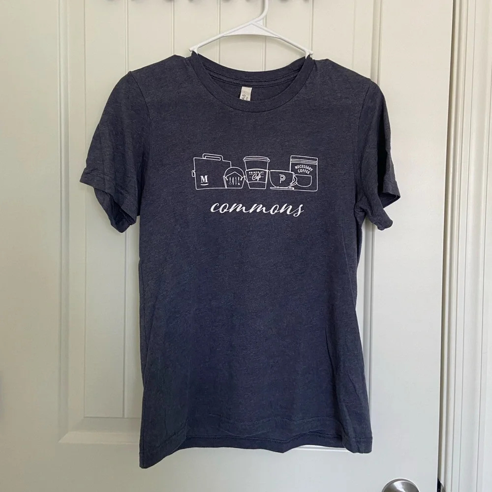 EUC | Bella + Canvas women’s‎ decal tshirt — small